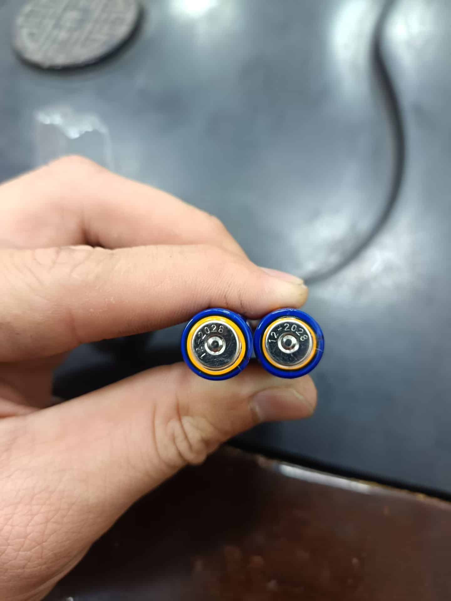 16,000 AA batteries bulk stock clearance – low price wholesale end-of-line inventory