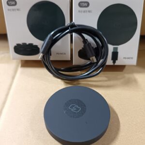 Magnetic wireless charger set with 1.2m USB-C to USB-C cable –吸附式快充 pad for iPhone and Samsung
